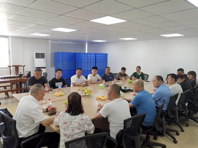 臨沂恒安勞動(dòng)保護(hù)用品代表團(tuán)蒞臨我司參觀考察 共商勞保用品銷售合作新篇章